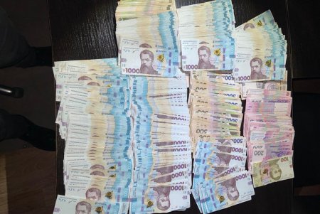 Нанесли ущерб государству в миллион гривен: полицейские Одесской области провели спецоперацию для задержания группировки лесорубов