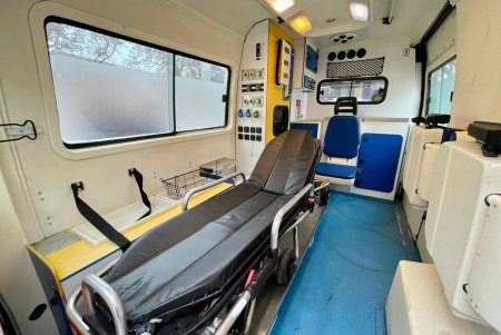 Партнеры из Европы подарили Одессе реанимобиль с разведением под кислород (фото)