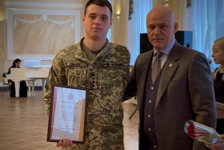 Мэр Одессы: Украинское войско – это настоящая армия несгибаемых и непокоренных бойцов (фото)
