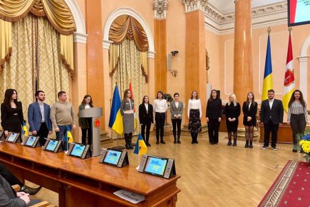 В Одессе поздравили госслужащих с профессиональным праздником (фото)