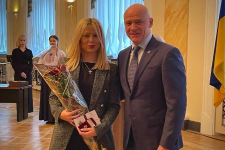 В Одессе поздравили госслужащих с профессиональным праздником (фото)