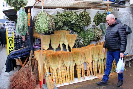 Покупаем продукты на Привозе: что и почем на знаменитом одесском рынке (фоторепортаж)