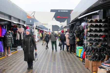 Покупаем продукты на Привозе: что и почем на знаменитом одесском рынке (фоторепортаж)