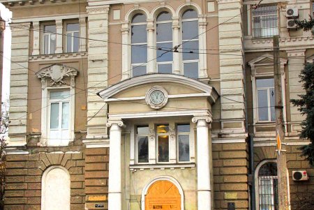 Прогулка по изменчивой улице Лейтенанта Шмидта (фоторепортаж)
