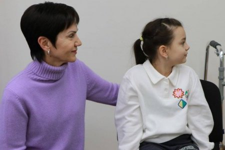 «День для незламних»: собраны средства на приобретение бионического протеза для девочки из Затоки, пострадавшей от ракетного удара (фото, видео)