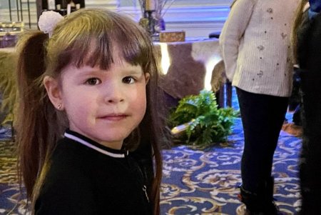 Одесский муниципалитет провел новогодний праздник для детей бойцов ВСУ и временно перемещенных лиц (фото)
