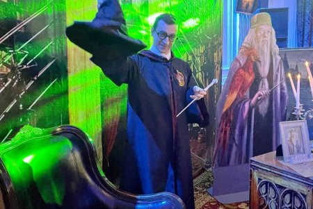 Одесский муниципалитет провел новогодний праздник для детей бойцов ВСУ и временно перемещенных лиц (фото)