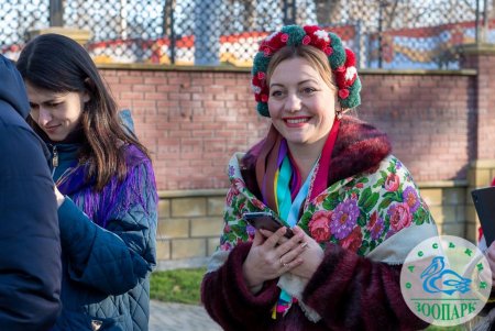 В Одесском зоопарке прошел праздничный концерт с колядками и играми для детей