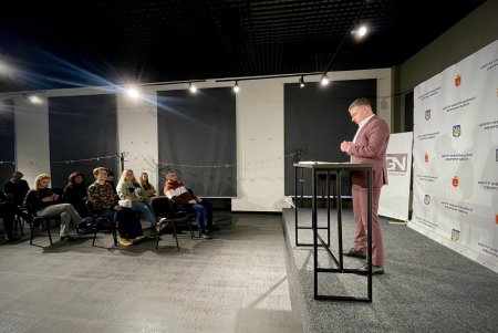 Для переселенцев проживающих в Одессе провели тренинг и рассказали о трудоустройстве (фото)