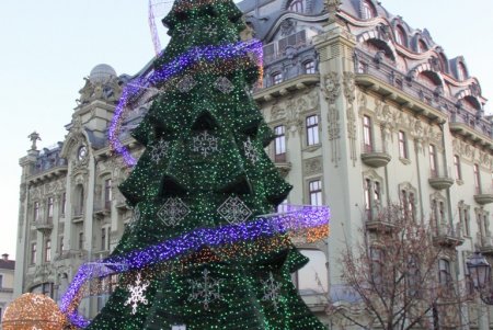 На Дерибасовской открылась елка Незламности (фоторепортаж)