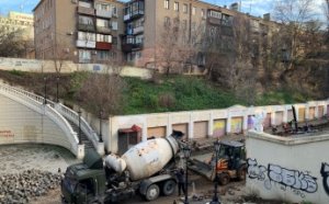 В Одессе реализуется второй этап капитального ремонта Деволановского спуска (фото)