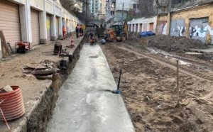 В Одессе реализуется второй этап капитального ремонта Деволановского спуска (фото)