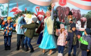 По случаю Рождества Христова в Одесском зоопарке представили красочное вертепное действо (фото)