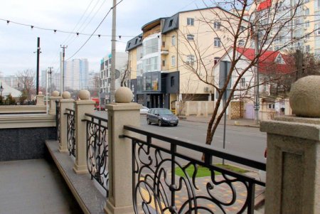 Большой Фонтан: от частных дач и маленьких домиков к элитным высоткам и новым микрорайонам (фоторепортаж)