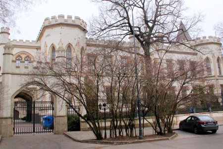 Улица Гоголя: исторические здания с впечатляющей архитектурой и вид на Тещин мост (фоторепортаж) 