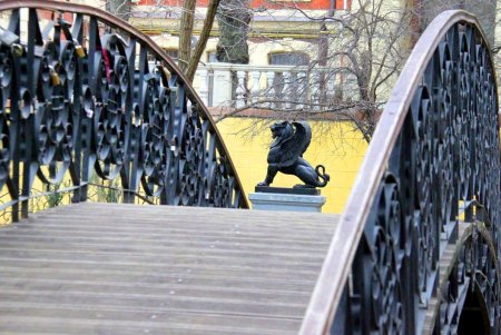 Улица Гоголя: исторические здания с впечатляющей архитектурой и вид на Тещин мост (фоторепортаж) 