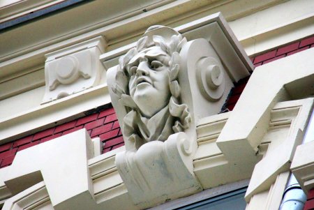Улица Гоголя: исторические здания с впечатляющей архитектурой и вид на Тещин мост (фоторепортаж) 