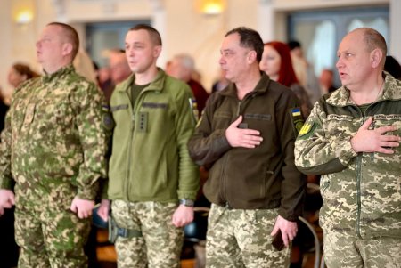 Мэр Одессы по случаю Дня Соборности Украины вручил почетные городские награды (фото, видео)