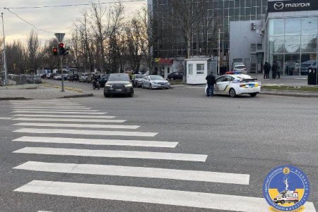 Медики оказали помощь мужчине и ребенку, пострадавшим в ДТП на Грушевского (фото)