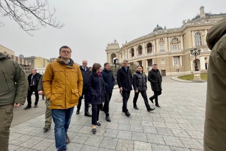 Министр иностранных дел Франции Катрин Колонна прибыла в Одессу, чтобы продемонстрировать поддержку Украины (фото)