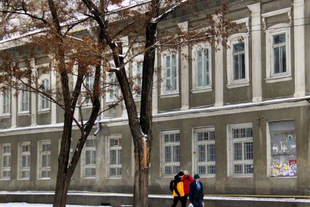 В Одессе выпал первый снег, подарив жителям города зимнее настроение и яркие кадры (фоторепортаж)