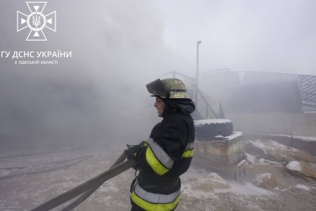 В неработающем кафе из-за нарушения правил пожарной безопасности погиб мужчина (фото, видео)