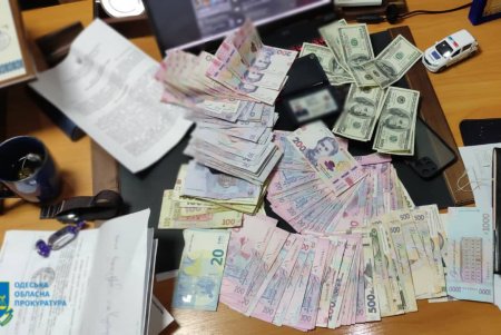 В Одесской области полицейский вымогал у предпринимателя ежемесячную плату за ведение бизнеса