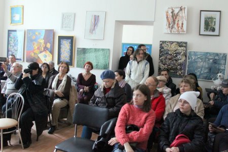 В Союзе художников Украины представили выставку «Миры абстракции» (фоторепортаж) 