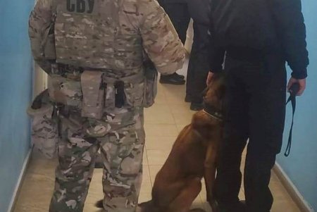 Чиновник одесской таможни требовал взятки за оформление гуманитарной помощи (фото)