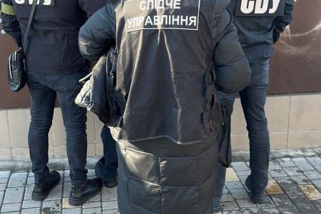 Чиновник одесской таможни требовал взятки за оформление гуманитарной помощи (фото)