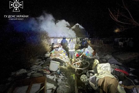 При пожаре в частном доме Суворовского района погибли два человека (фото) 