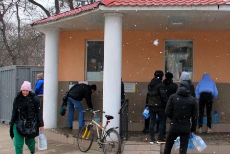 Жизнь в полутьме: как Одесса переживает блэкаут (фоторепортаж)