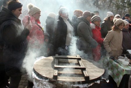Одесса: на центральной аллее парка Шевченко открылась «Юрта Несокрушимости» (фоторепортаж) 