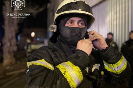 На Раскидайловской горела крыша двухэтажного жилого дома (фото, видео)