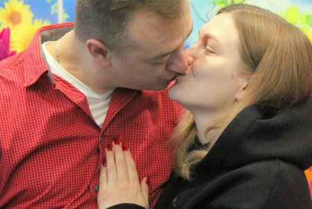 В городской больнице №11 прошла акция «Красное — это любовь» (фоторепортаж)
