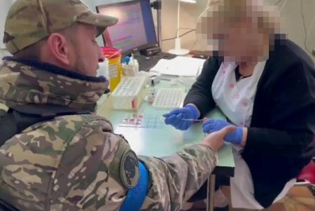 Одесские правоохранители сдали кровь для пострадавших в результате обстрелов в Херсоне (фото, видео)
