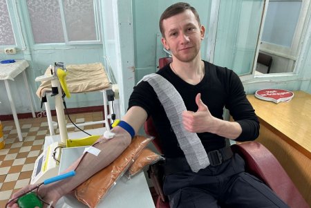 Одесские правоохранители сдали кровь для пострадавших в результате обстрелов в Херсоне (фото, видео)