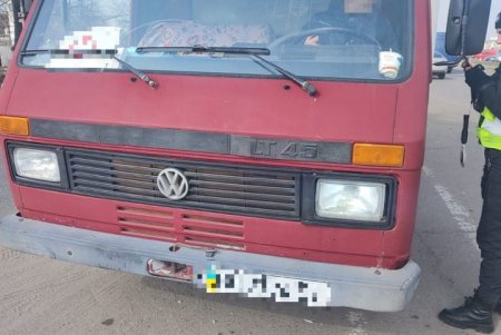 На Двух столбах обнаружили незаконную передвижную АЗС
