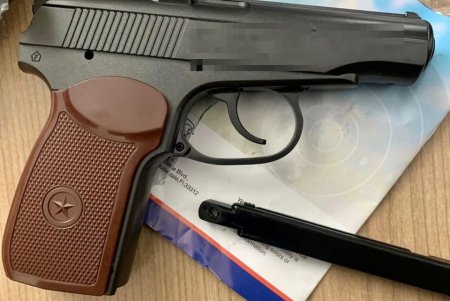 Через блокпост в Белгород-Днестровском районе гражданин Молдовы пытался незаконно вывезти за границу пистолет (фото)