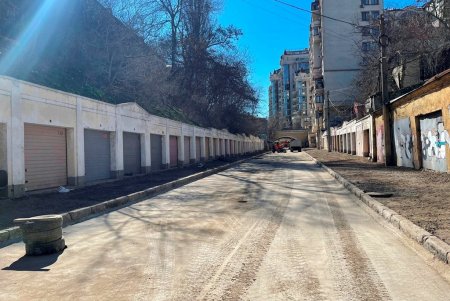 На Деволановском спуске активно идет второй этап капремонта 