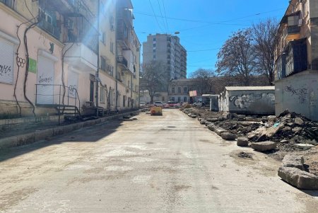 На Деволановском спуске активно идет второй этап капремонта 