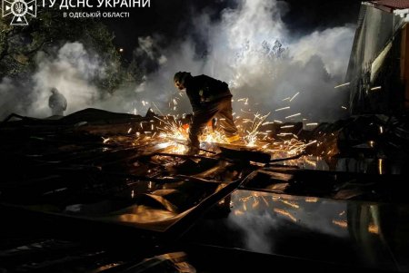 В Белгороде-Днестровском горел частный жилой дом (фото)