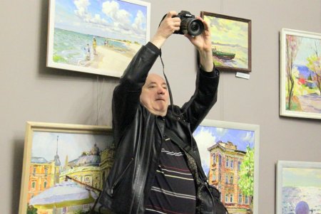 Одесситам предлагают полюбоваться красотами родного города на выставке «Весна на склонах Одессы» (фоторепортаж)