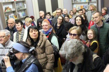 Одесситам предлагают полюбоваться красотами родного города на выставке «Весна на склонах Одессы» (фоторепортаж)