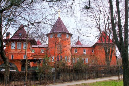 Прогулка по площади и улице имени архангела Михаила (фоторепортаж)