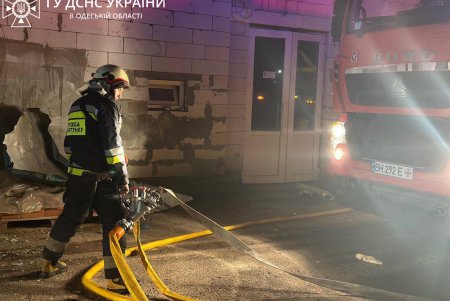 Прокуратура и ГСЧС показали последствия ракетной атаки по Свято-Иверскому мужскому монастырю (фоторепортаж)