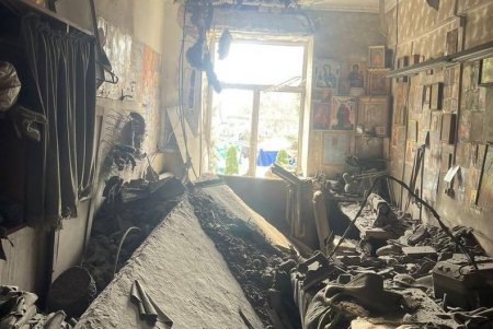 Прокуратура и ГСЧС показали последствия ракетной атаки по Свято-Иверскому мужскому монастырю (фоторепортаж)