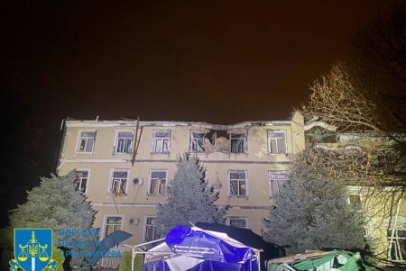 Прокуратура и ГСЧС показали последствия ракетной атаки по Свято-Иверскому мужскому монастырю (фоторепортаж)