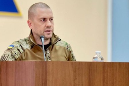 Мэр Одессы вручил сотрудникам СБУ почетные городские награды (фото)