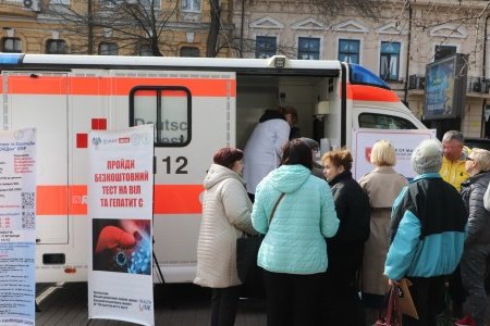 Одесские медики и общественники провели акцию ко Всемирному дню борьбы с туберкулезом
